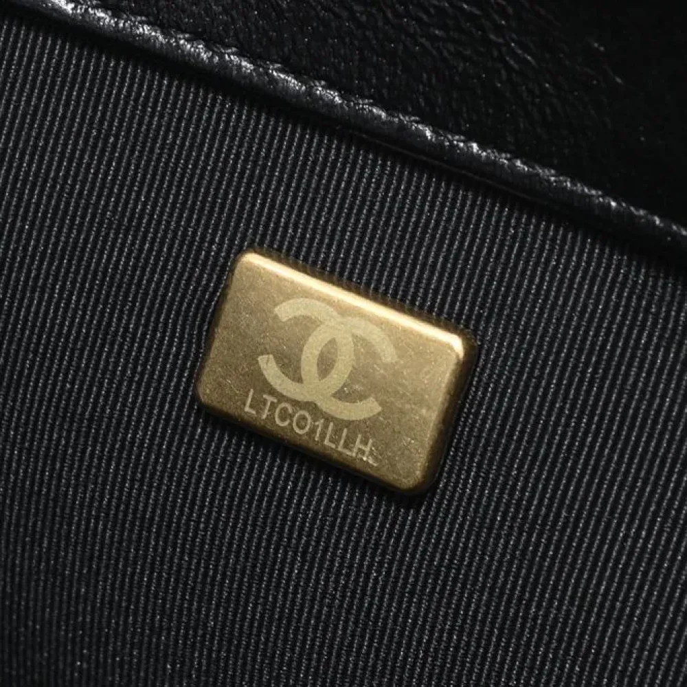 6626833a